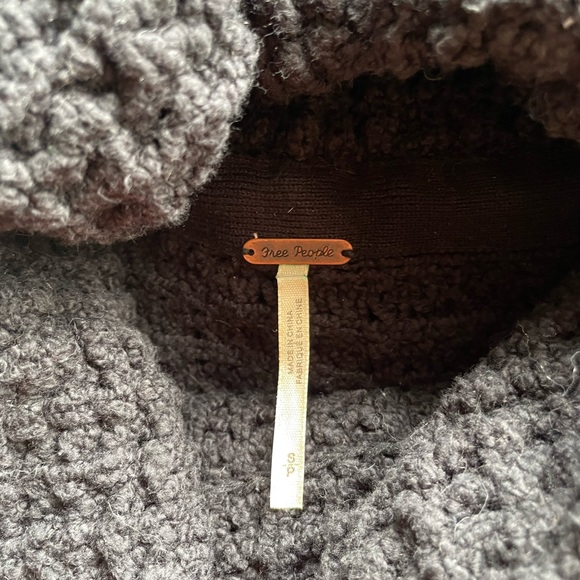 Free People sweater vest - Picture 2 of 2